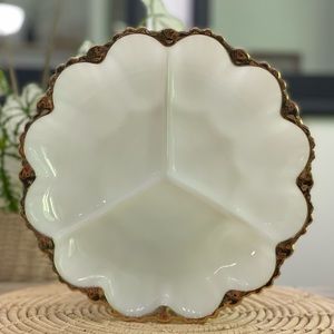 ✨Vintage Anchor Hocking Milk Glass Tray✨